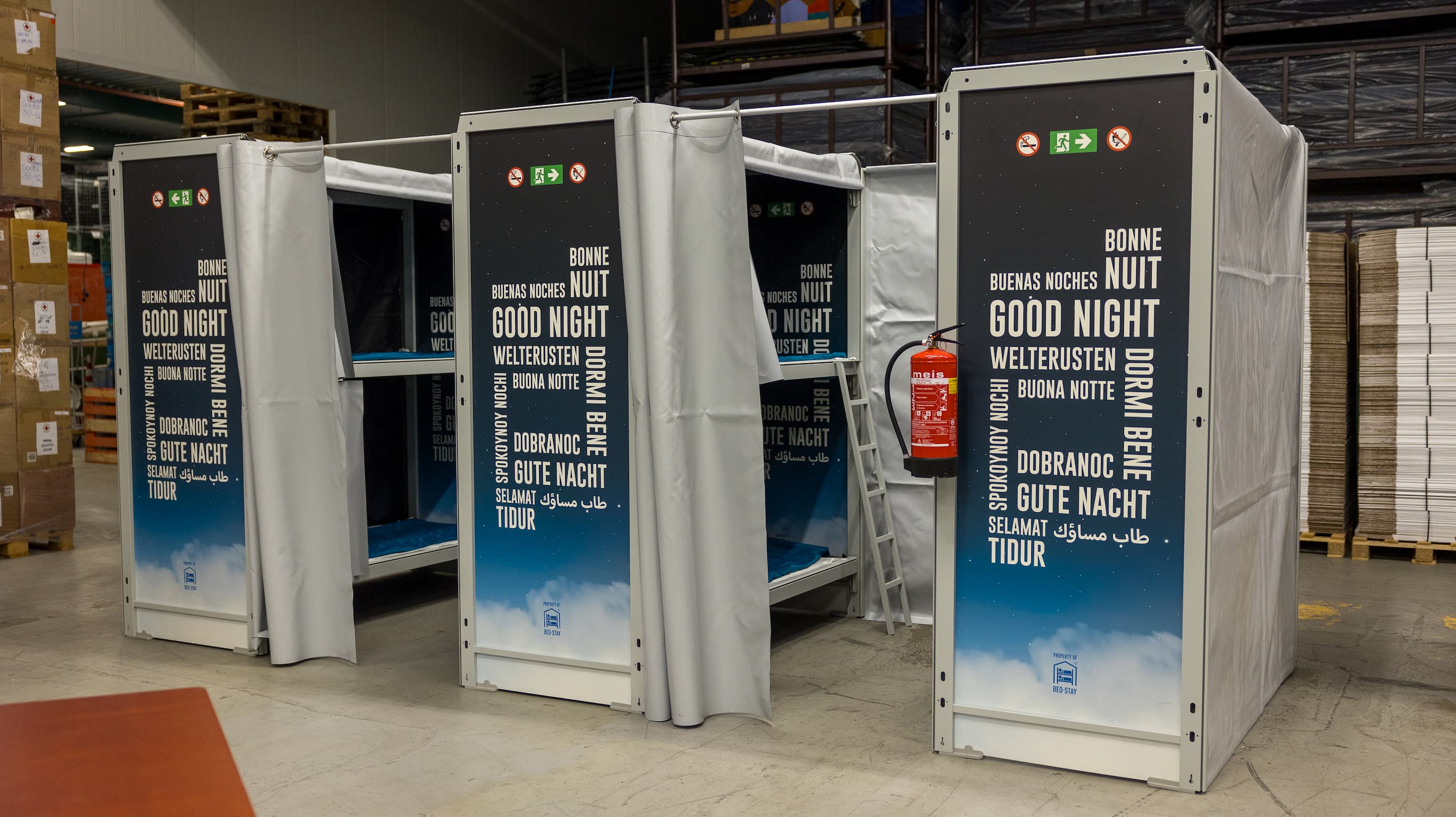 The Bed-Stay Cube  (jpg)